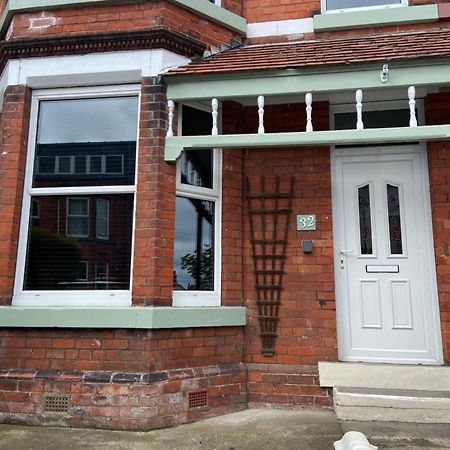 Pass The Keys Amazing, Newly Renovated 5Bedroom House Sleeps 10 스카버러 외부 사진