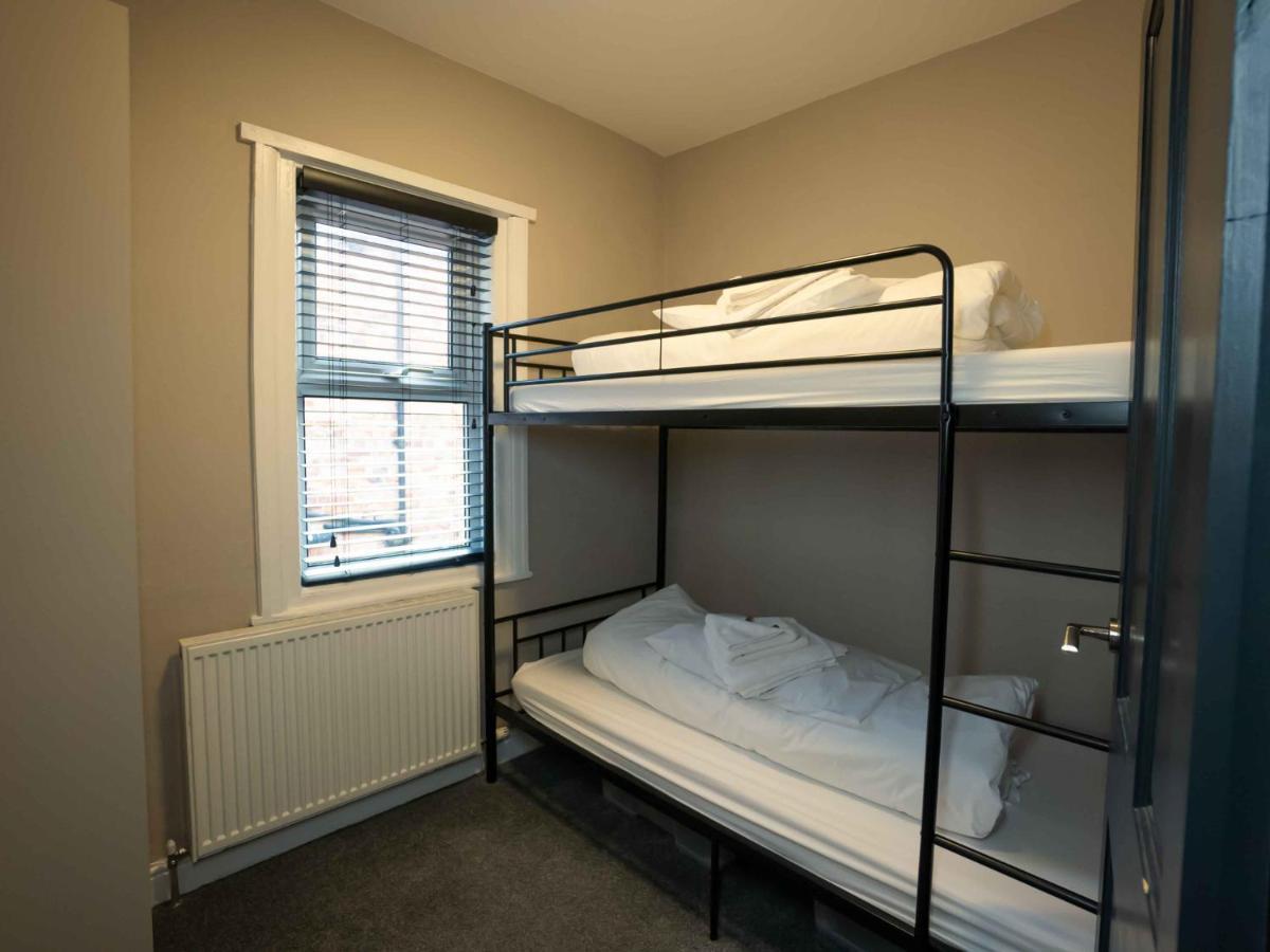 Pass The Keys Amazing, Newly Renovated 5Bedroom House Sleeps 10 스카버러 외부 사진
